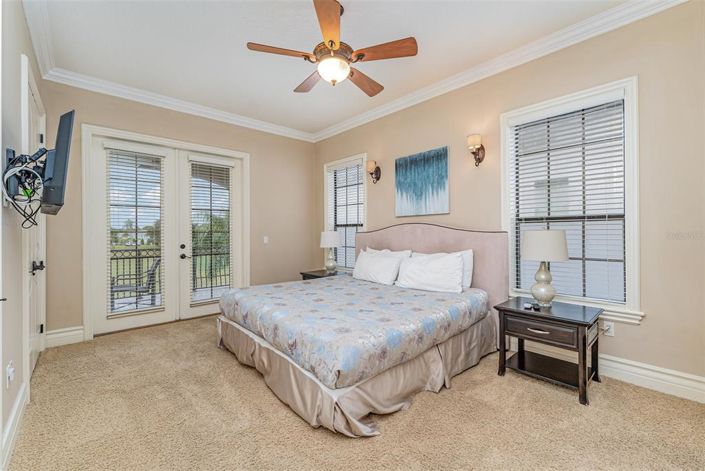 Image No.39-5 Bed Property for sale