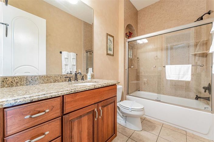 Image No.40-5 Bed Property for sale