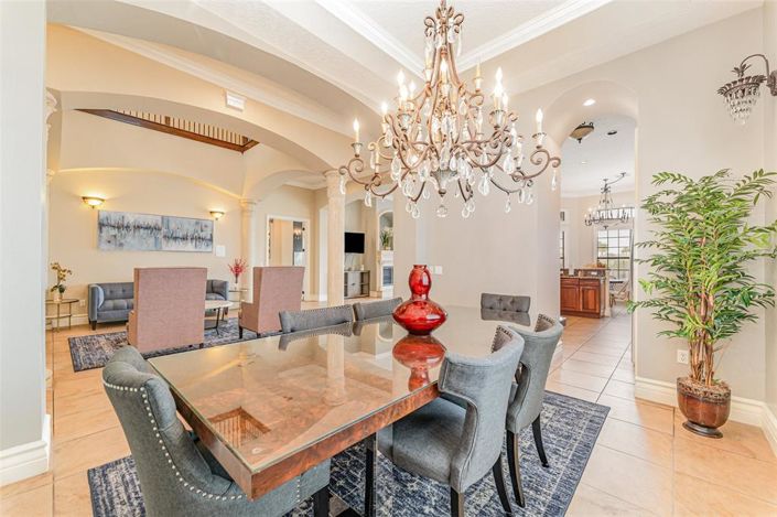 Image No.8-5 Bed Property for sale