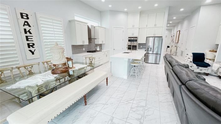 Image No.29-6 Bed Property for sale