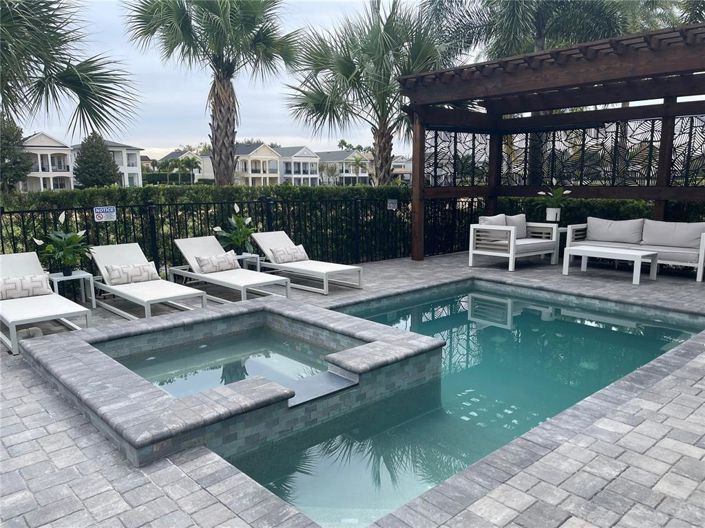 Image No.3-6 Bed Property for sale