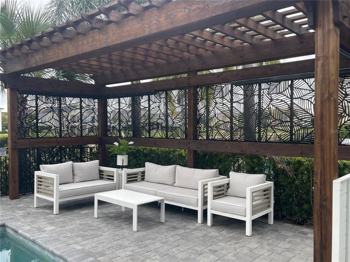 Image No.35-6 Bed Property for sale