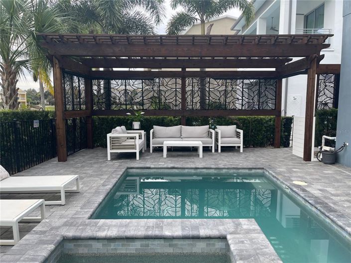 Image No.36-6 Bed Property for sale