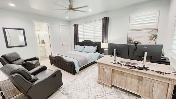 Image No.52-6 Bed Property for sale