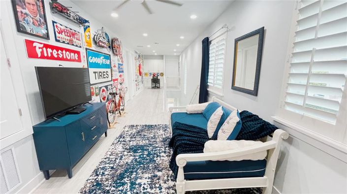 Image No.56-6 Bed Property for sale