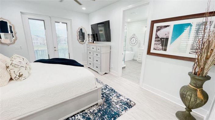 Image No.9-6 Bed Property for sale