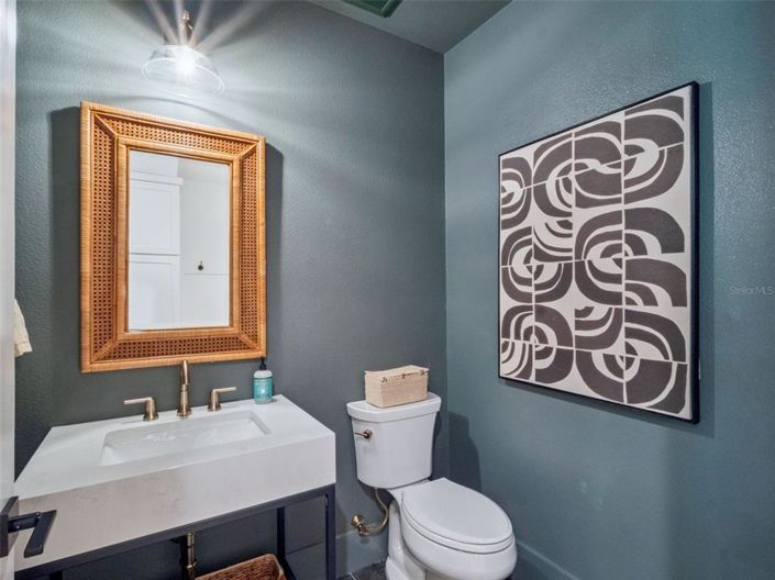 Image No.14-3 Bed Property for sale