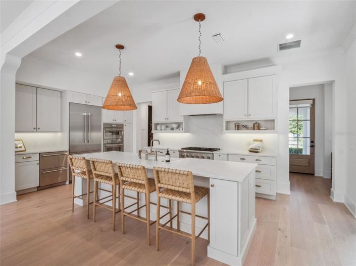 Image No.15-3 Bed Property for sale