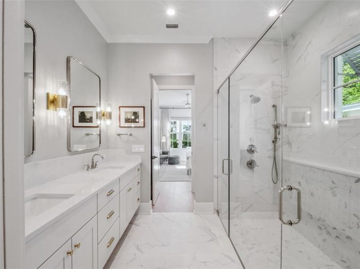 Image No.27-3 Bed Property for sale