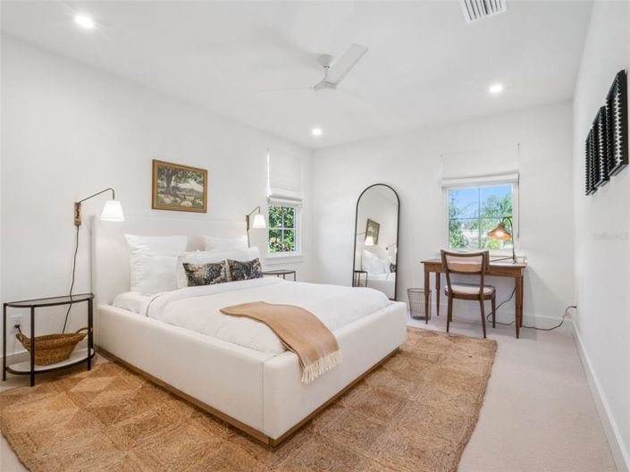 Image No.31-3 Bed Property for sale