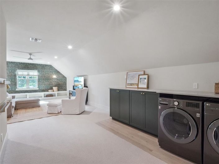 Image No.38-3 Bed Property for sale