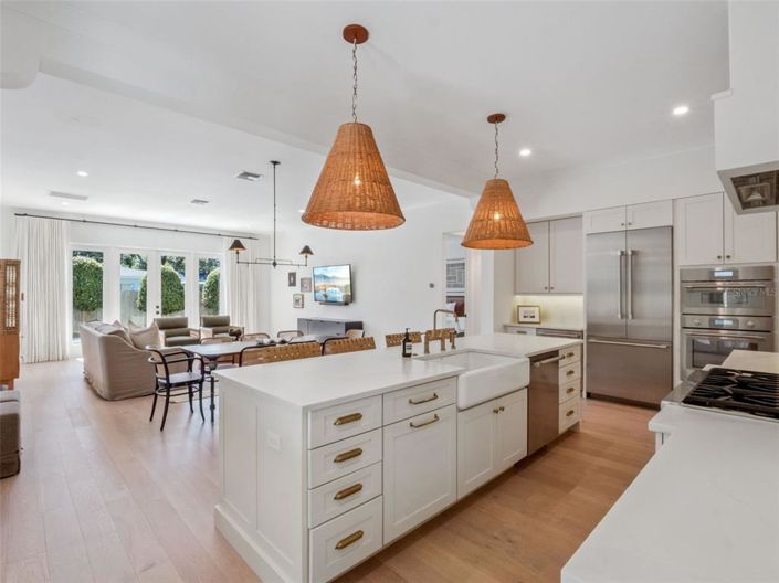 Image No.5-3 Bed Property for sale