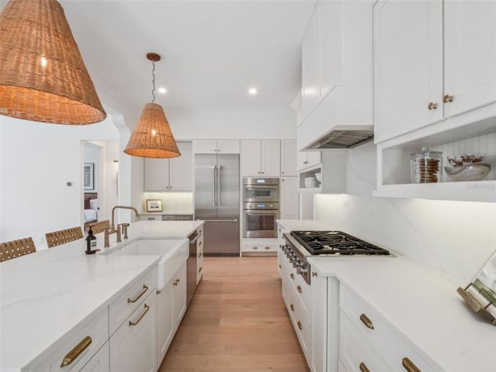 Image No.6-3 Bed Property for sale