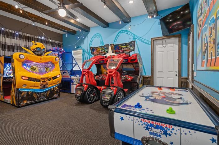 Image No.36-8 Bed Property for sale