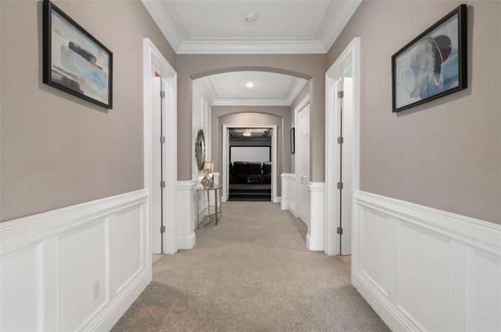 Image No.50-8 Bed Property for sale