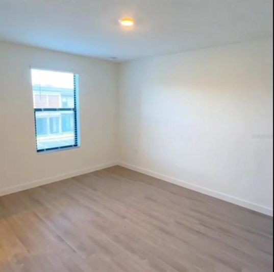 Image No.13-3 Bed Townhouse for sale