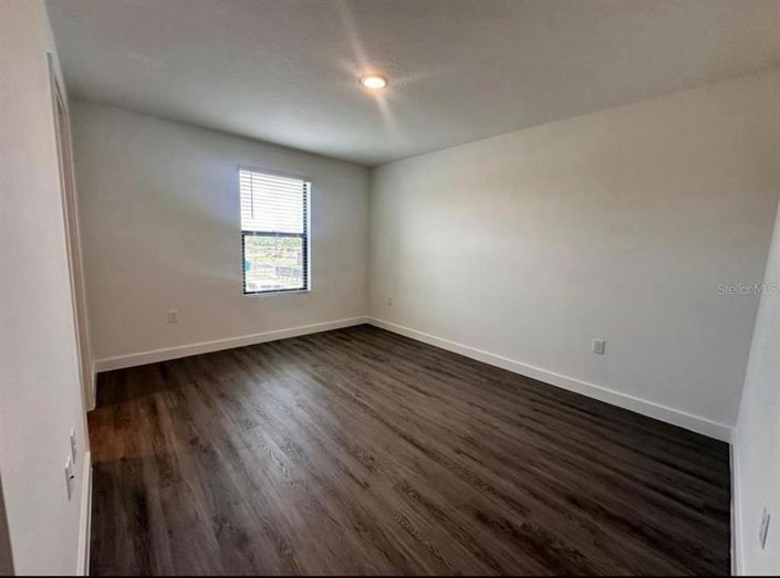 Image No.15-3 Bed Townhouse for sale