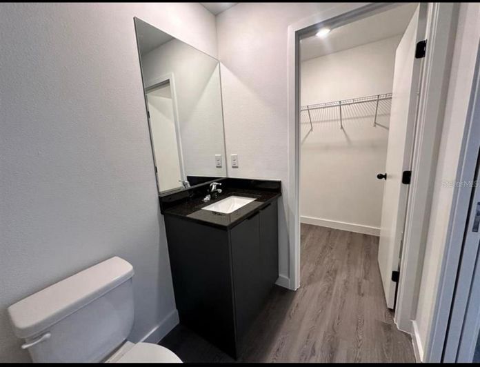 Image No.12-3 Bed Townhouse for sale