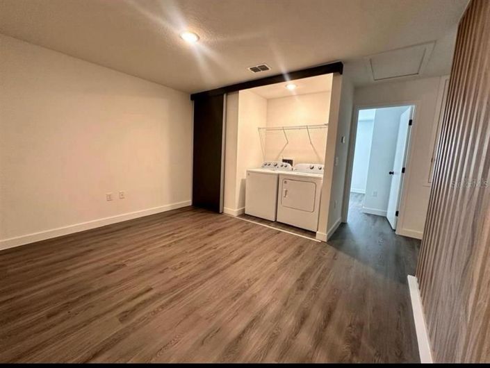 Image No.9-3 Bed Townhouse for sale