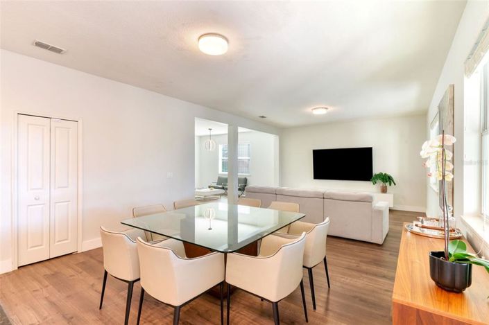 Image No.10-3 Bed Property for sale