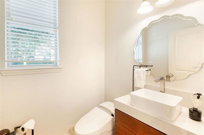 Image No.5-3 Bed Property for sale