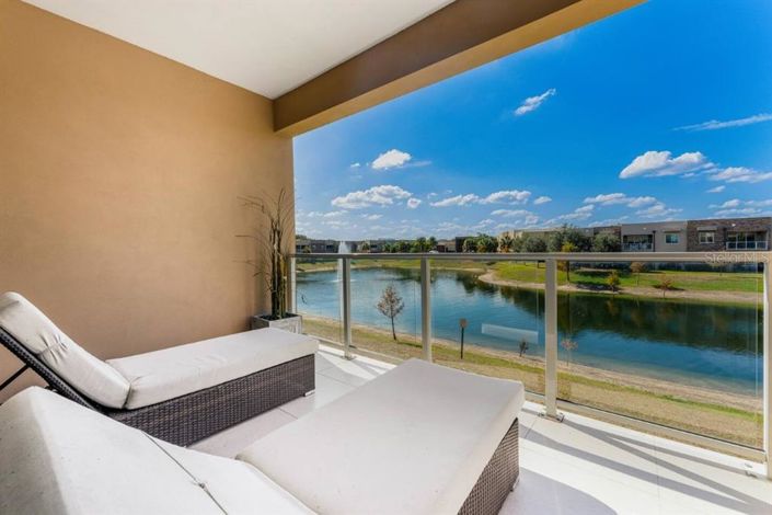 Image No.2-Maison de ville de 4 chambres à vendre à Kissimmee