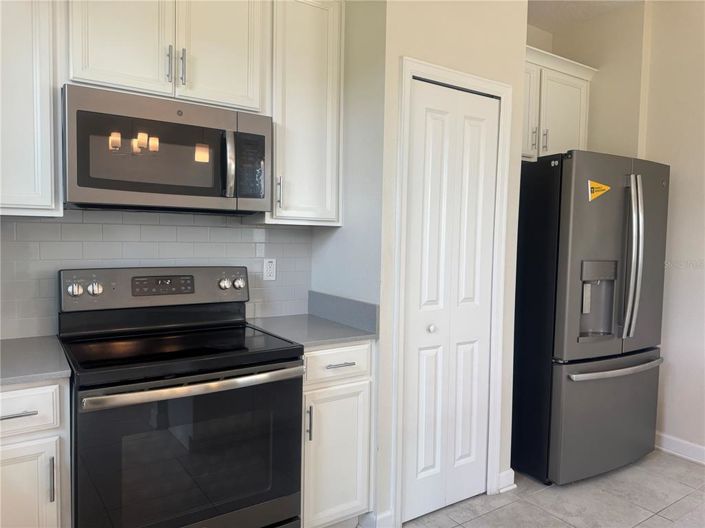 Image No.11-3 Bed Townhouse for sale