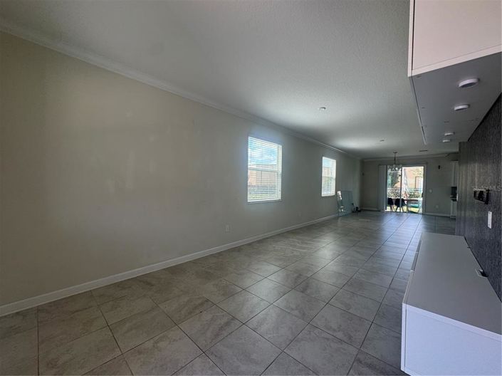 Image No.4-3 Bed Townhouse for sale