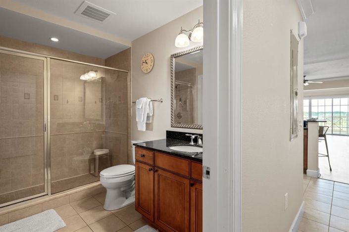 Image No.29-3 Bed Property for sale