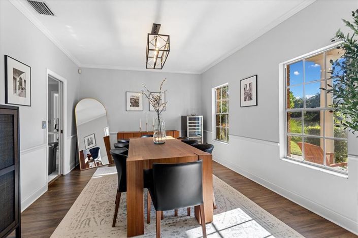 Image No.15-4 Bed Property for sale