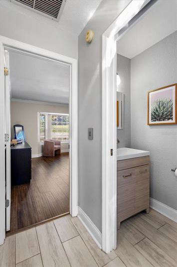 Image No.20-4 Bed Property for sale