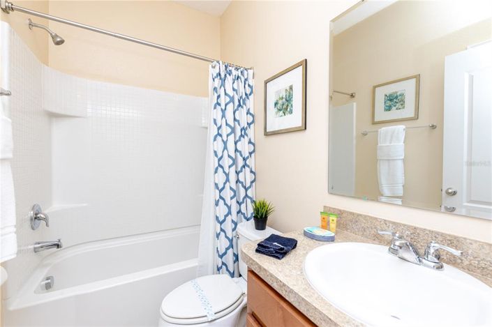 Image No.17-5 Bed Property for sale