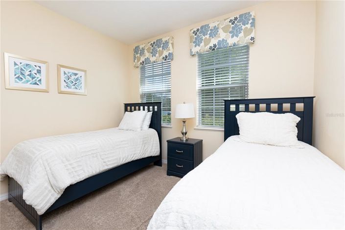 Image No.8-5 Bed Property for sale