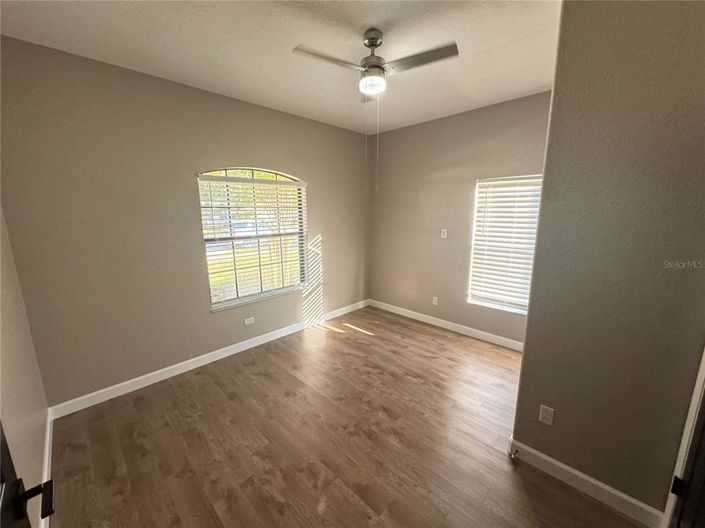 Image No.17-4 Bed Property for sale