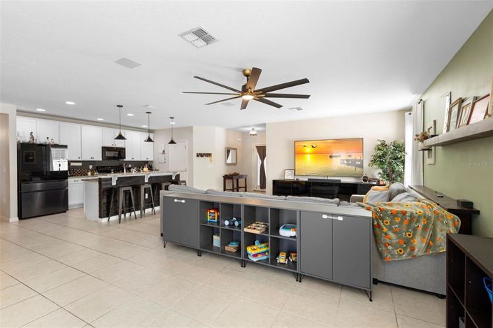 Image No.42-3 Bed Property for sale