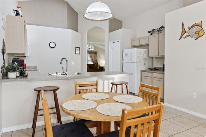 Image No.26-4 Bed Property for sale