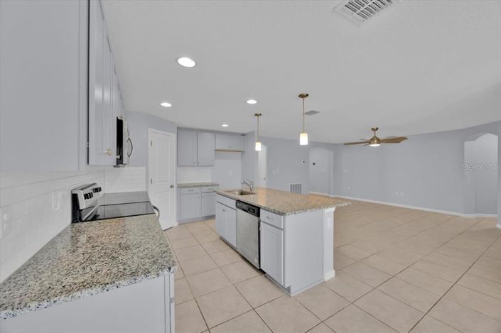 Image No.19-4 Bed Property for sale