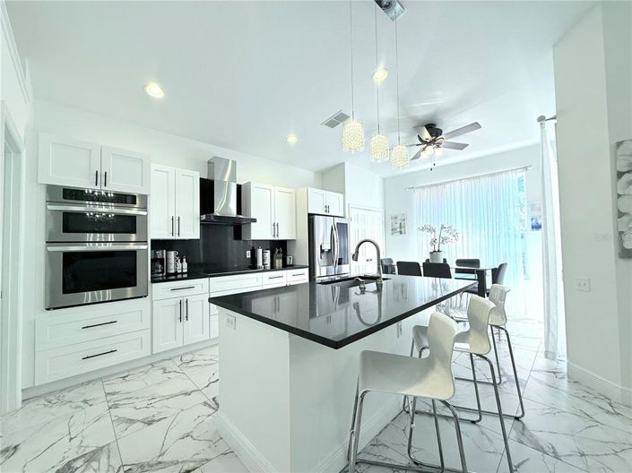 Image No.20-4 Bed Property for sale