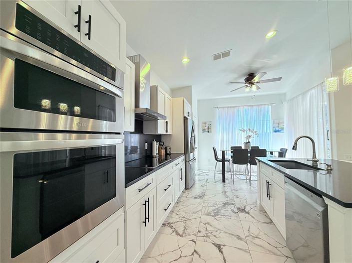 Image No.21-4 Bed Property for sale