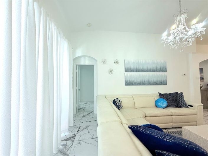 Image No.24-4 Bed Property for sale