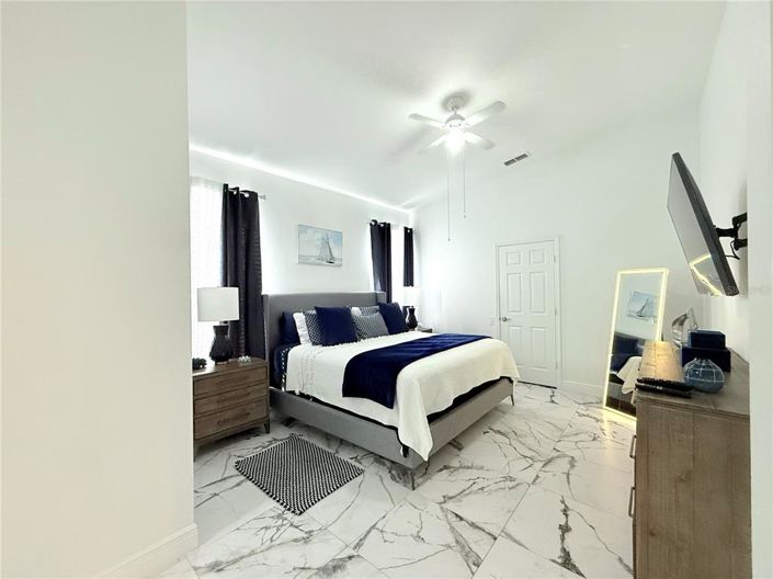 Image No.25-4 Bed Property for sale