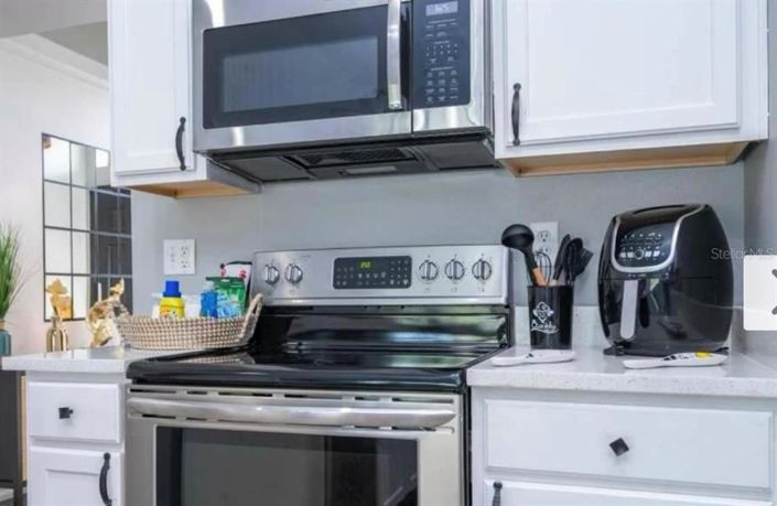 Image No.28-4 Bed Property for sale