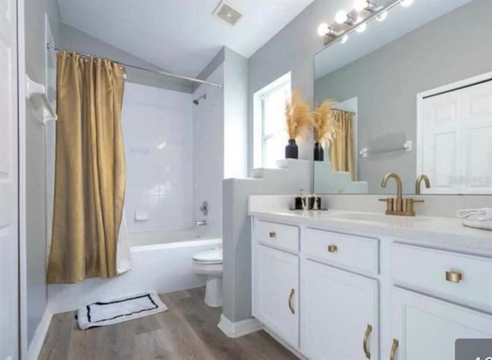 Image No.35-4 Bed Property for sale