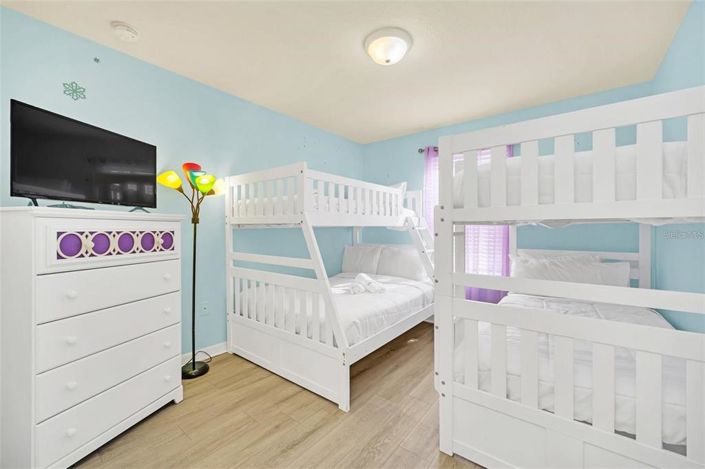 Image No.21-5 Bed Property for sale