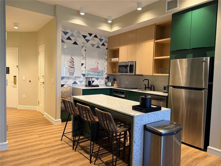 Image No.4-1 Bed Property for sale