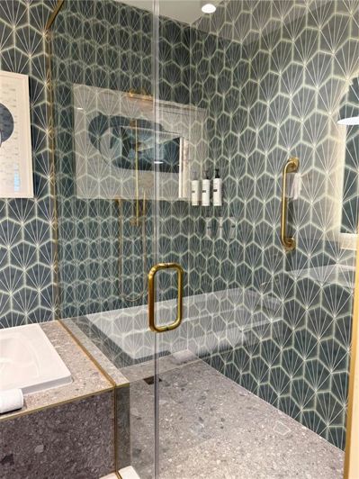 Image No.8-1 Bed Property for sale