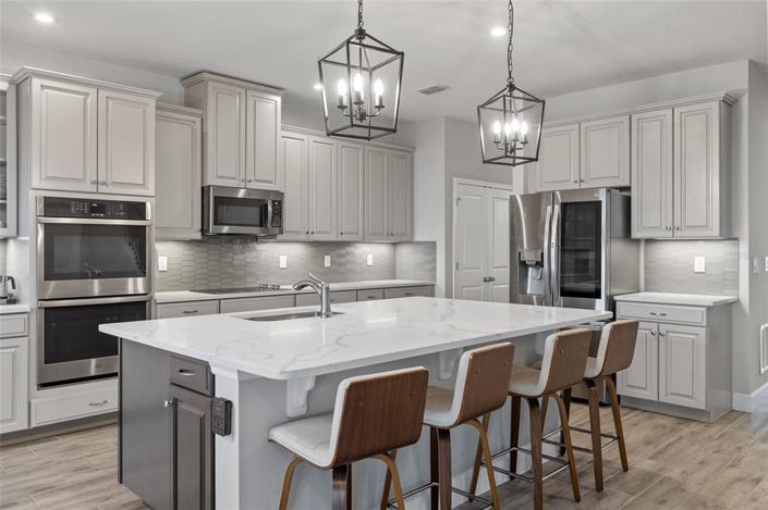 Image No.19-5 Bed Property for sale