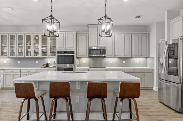 Image No.22-5 Bed Property for sale