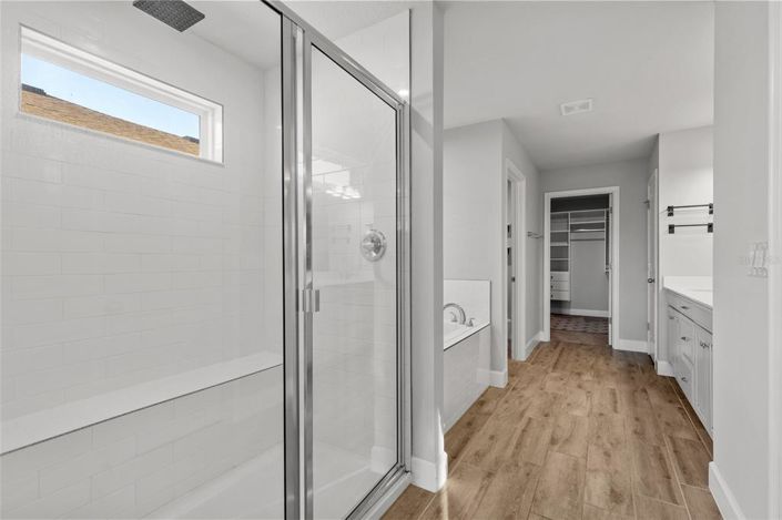 Image No.42-5 Bed Property for sale