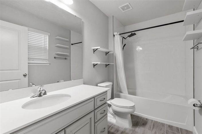 Image No.47-5 Bed Property for sale